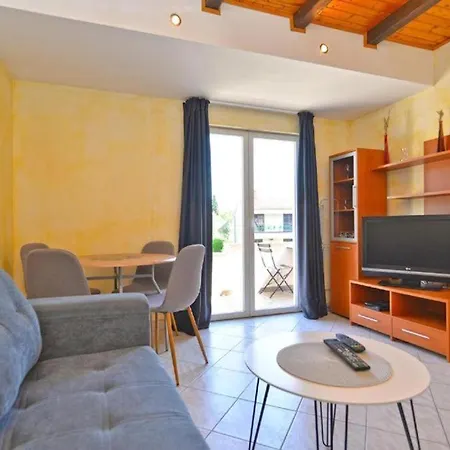 Mara Apartment