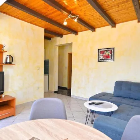 Apartment Mara *